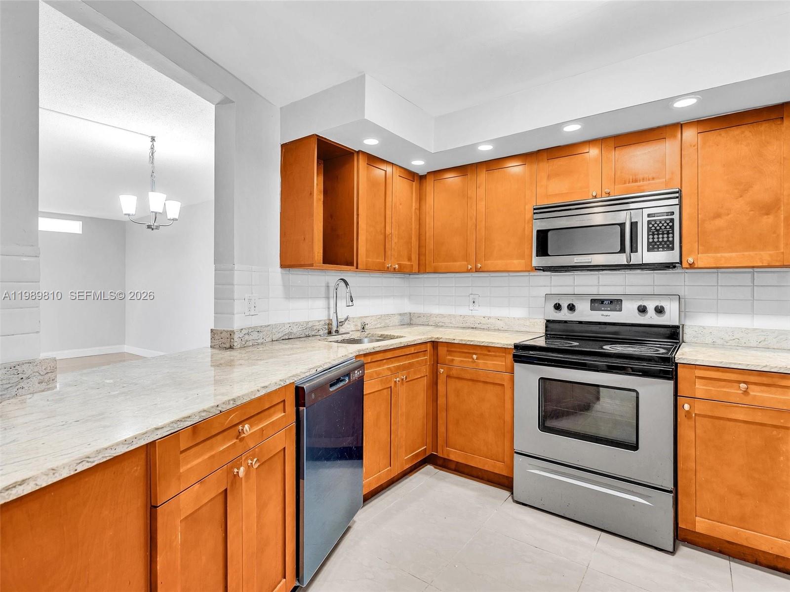 JADE WINDS GROUP - - Residential Lease