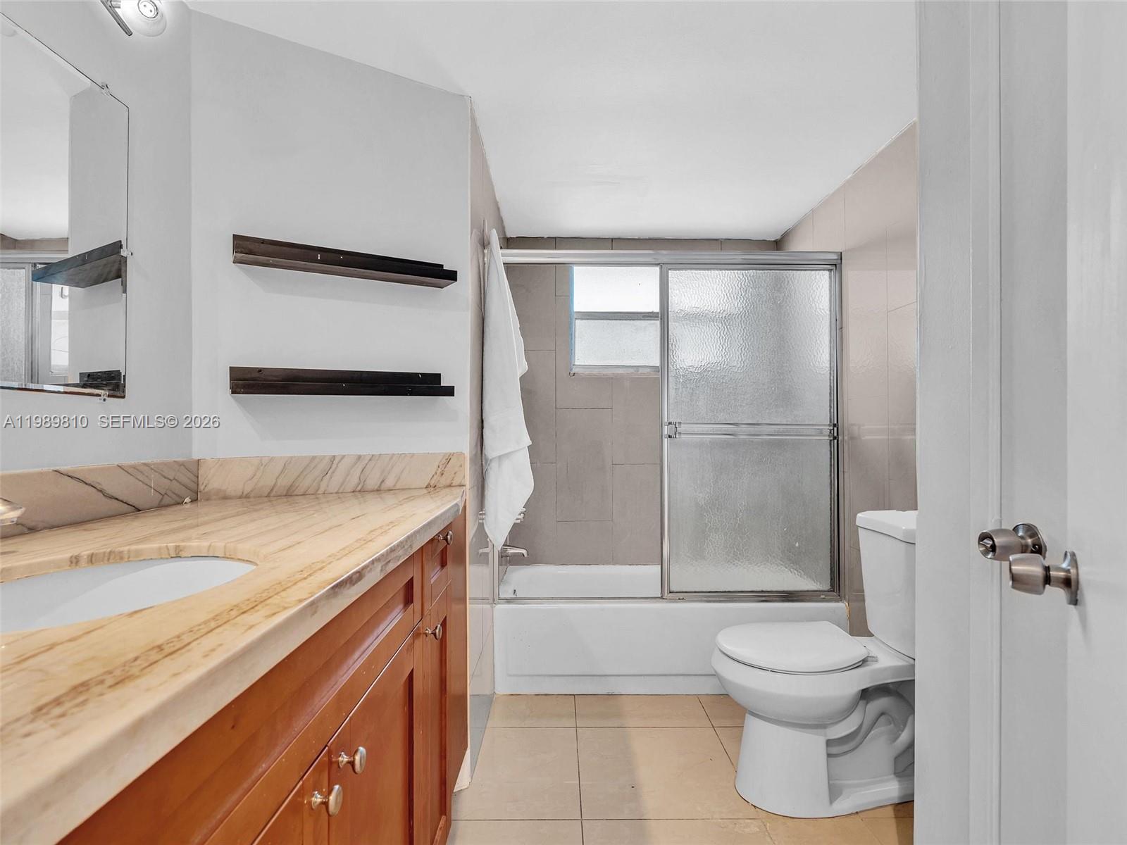 JADE WINDS GROUP - - Residential Lease