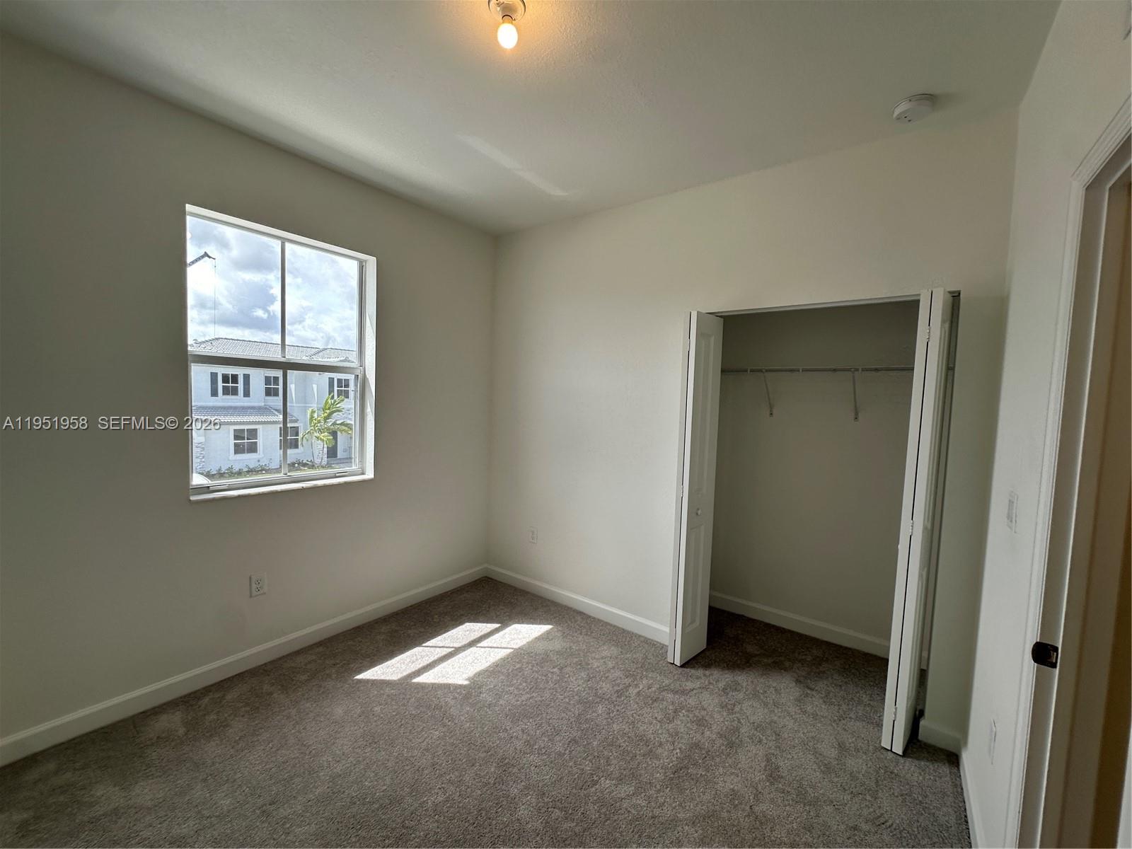 CEDAR POINTE - Residential