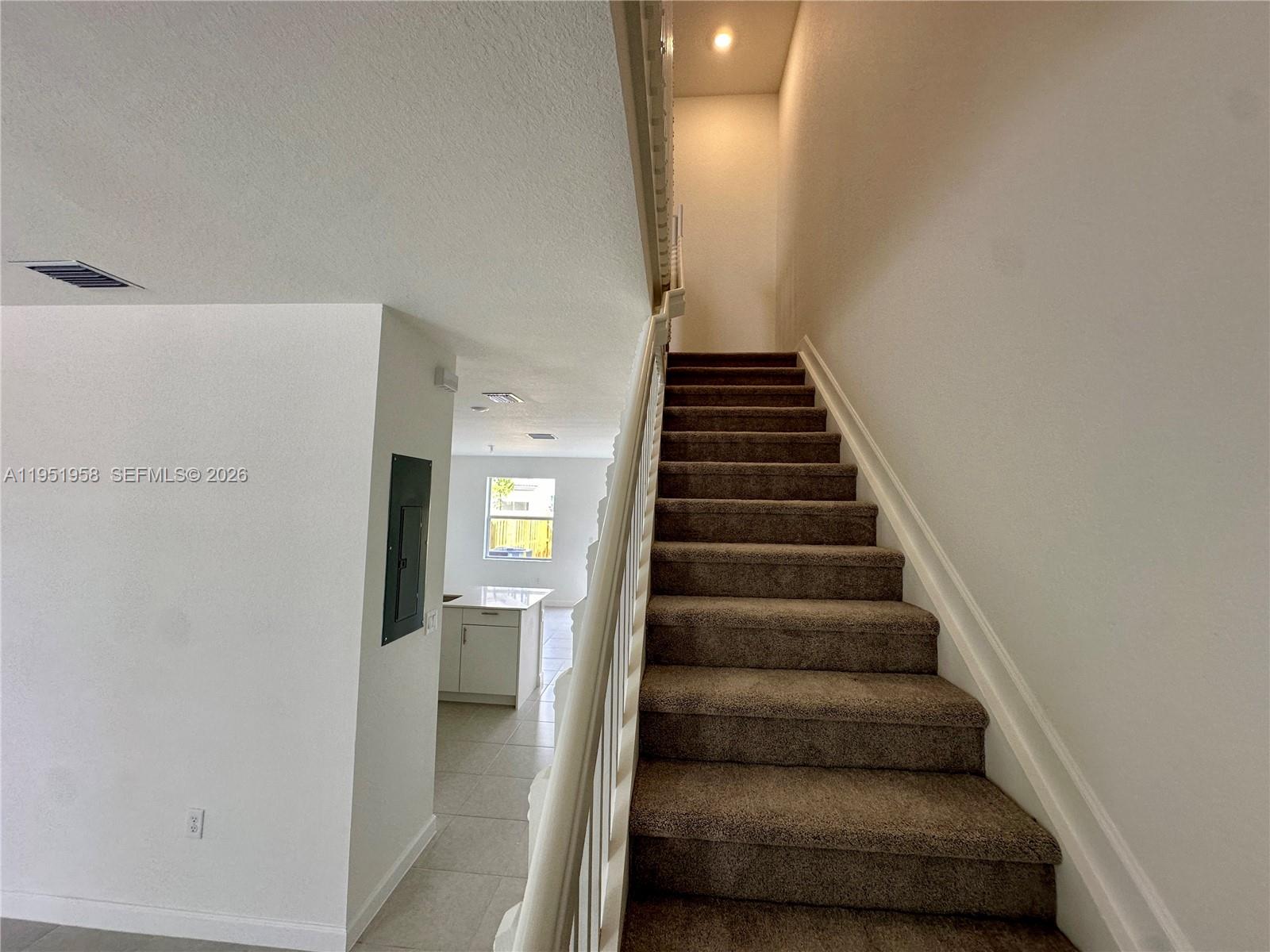 CEDAR POINTE - Residential