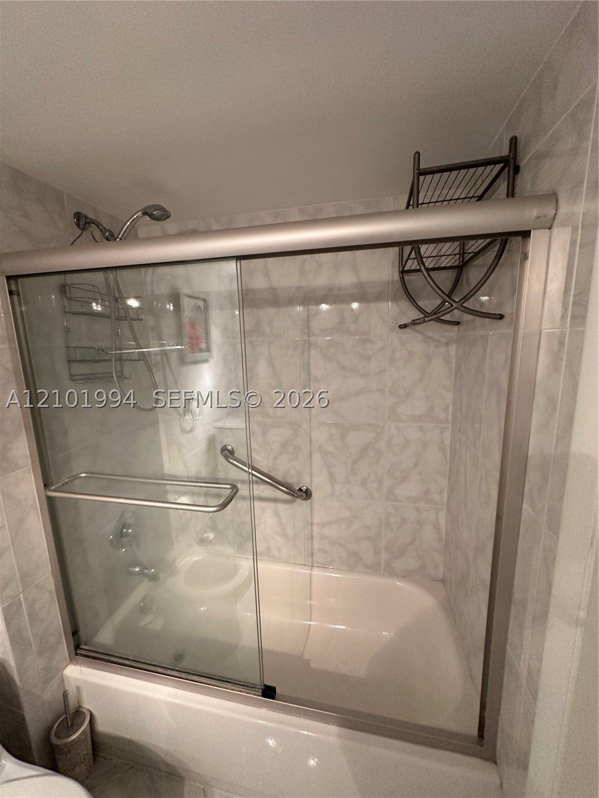 2301 COLLINS AV 737