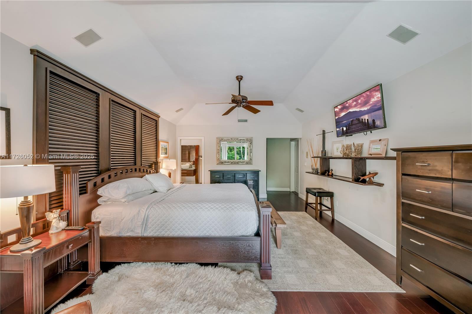 TALL OAKS - Residential