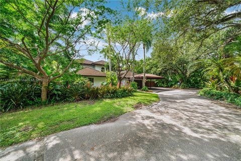 A home in Pinecrest