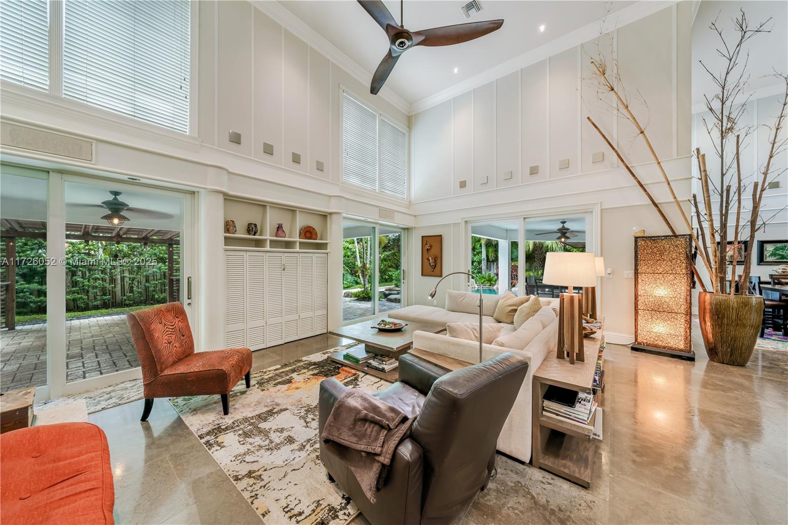 TALL OAKS - Residential