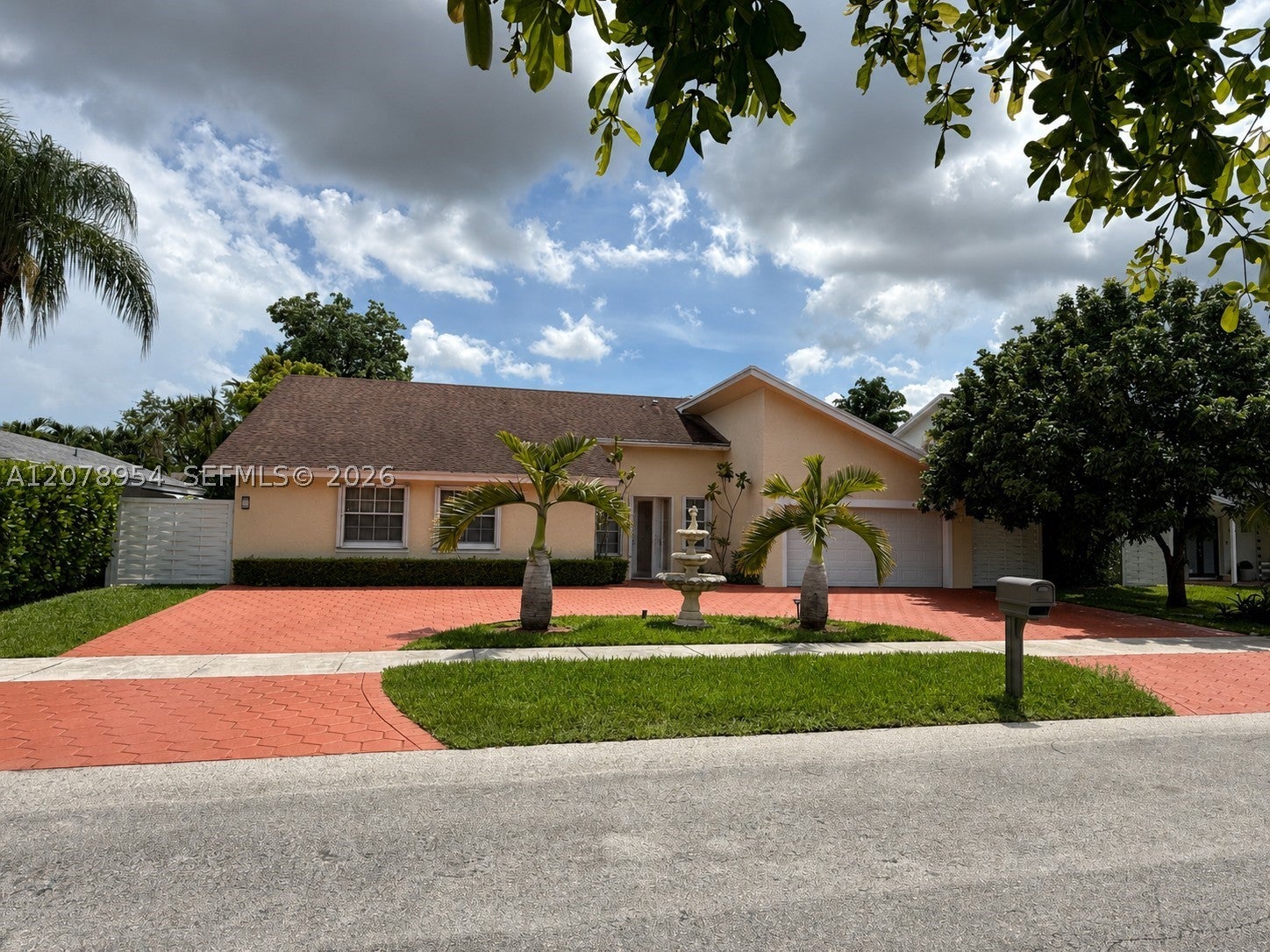 Undisclosed Address #A12078954, Miami FL 33186