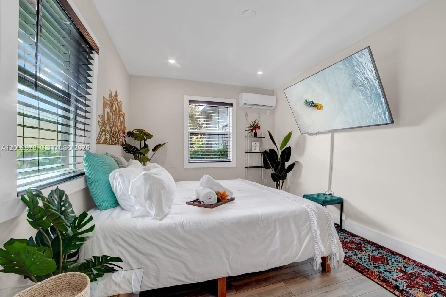 ROCKMOOR VILLA TRACK - Residential Lease