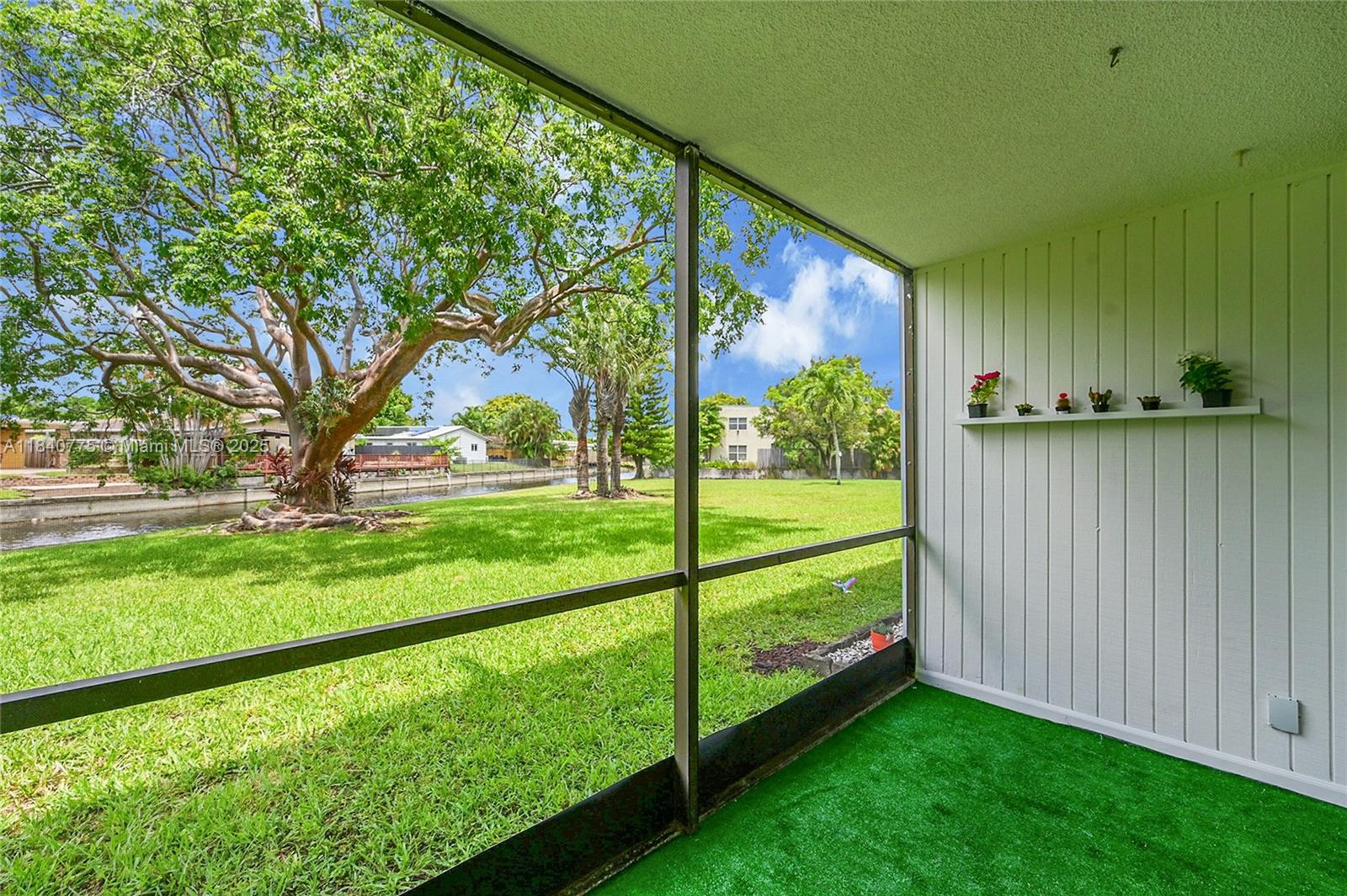 ROYAL PARK CONDO - Residential