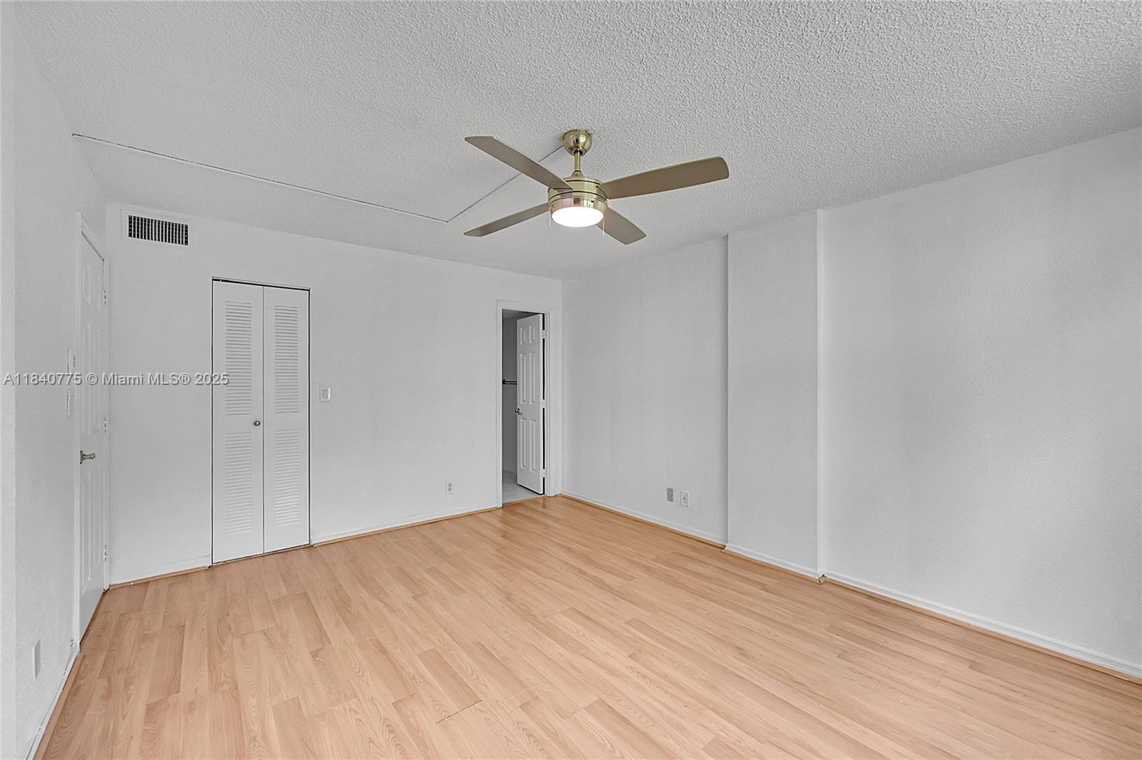 ROYAL PARK CONDO - Residential