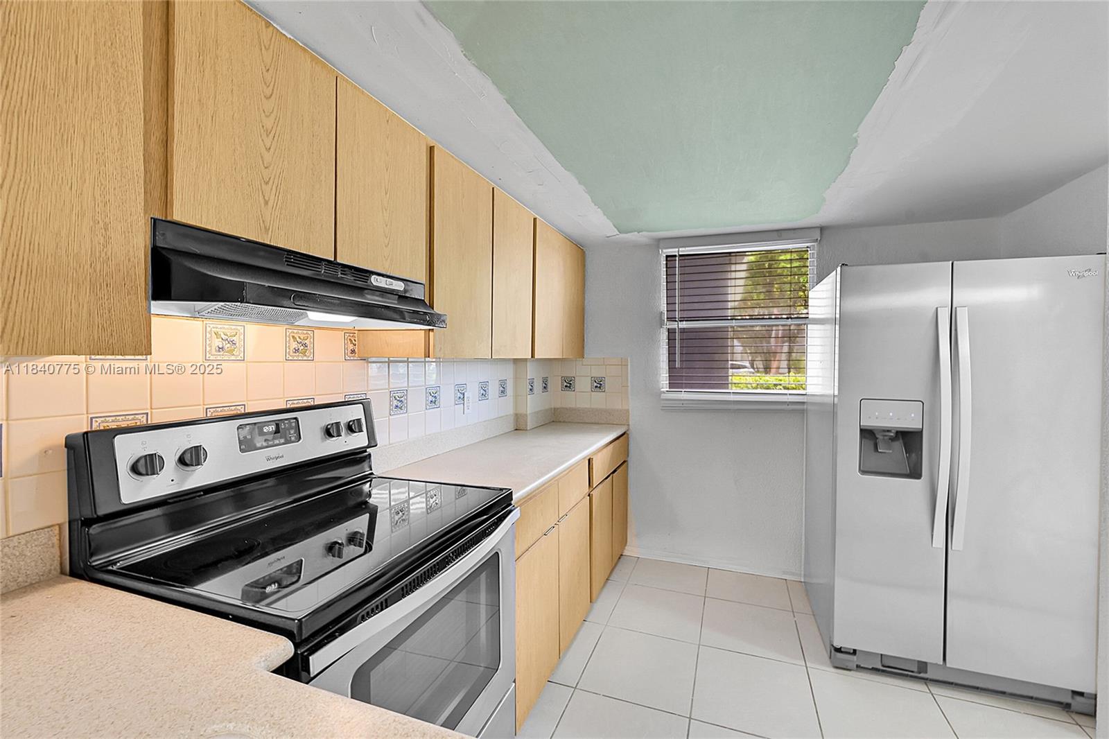 ROYAL PARK CONDO - Residential