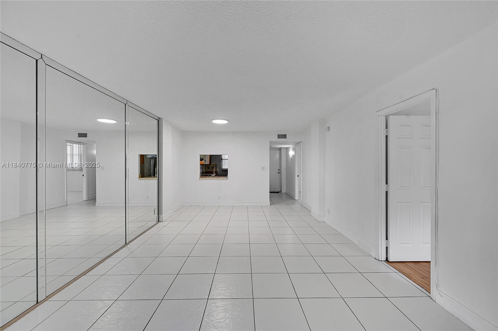 ROYAL PARK CONDO - Residential