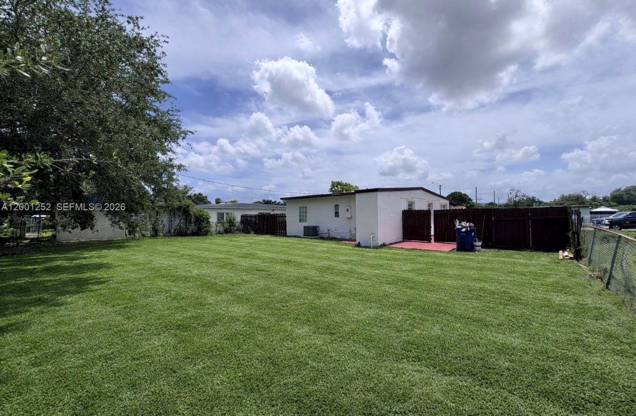 BUNCHE PARK - Residential