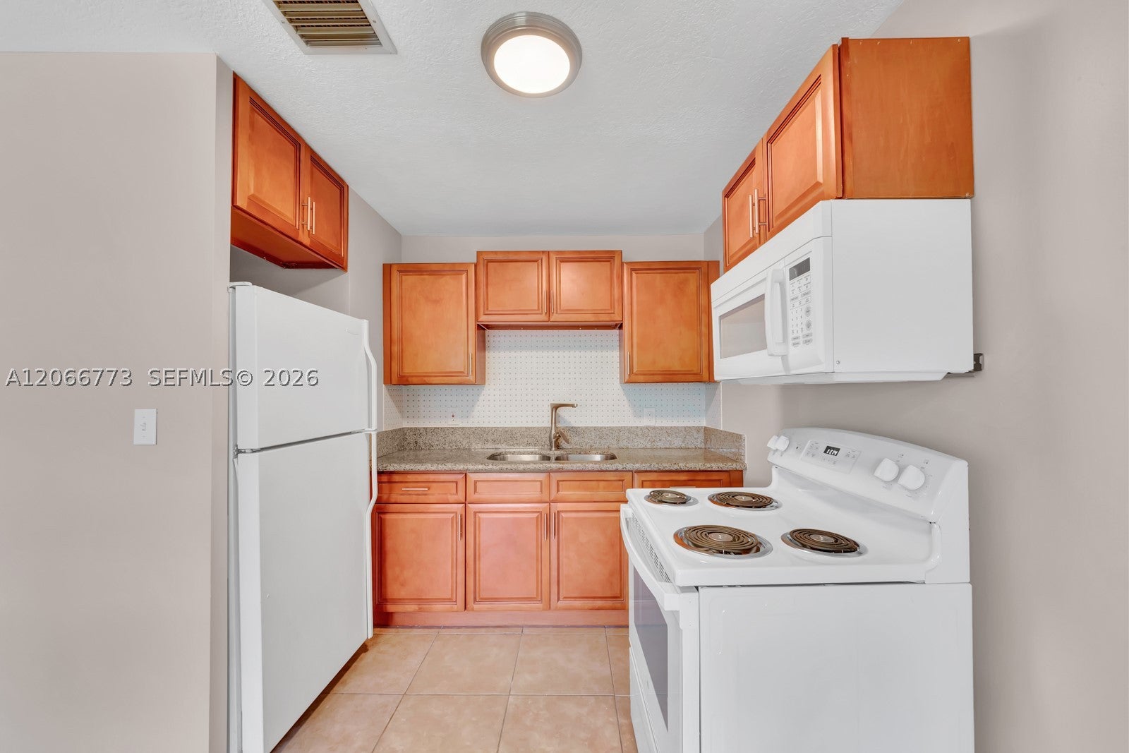 2610 Riverland Dr