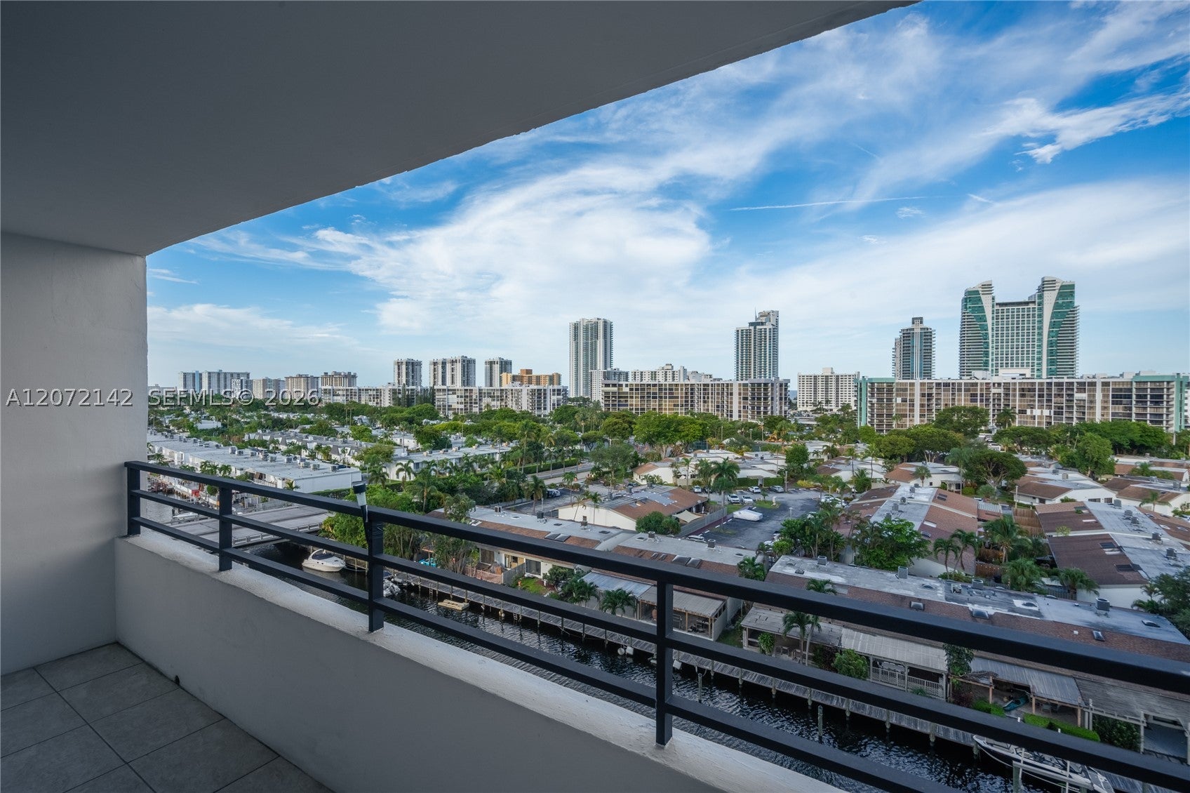 2500 Parkview Dr 1004, Hallandale Beach FL 33009