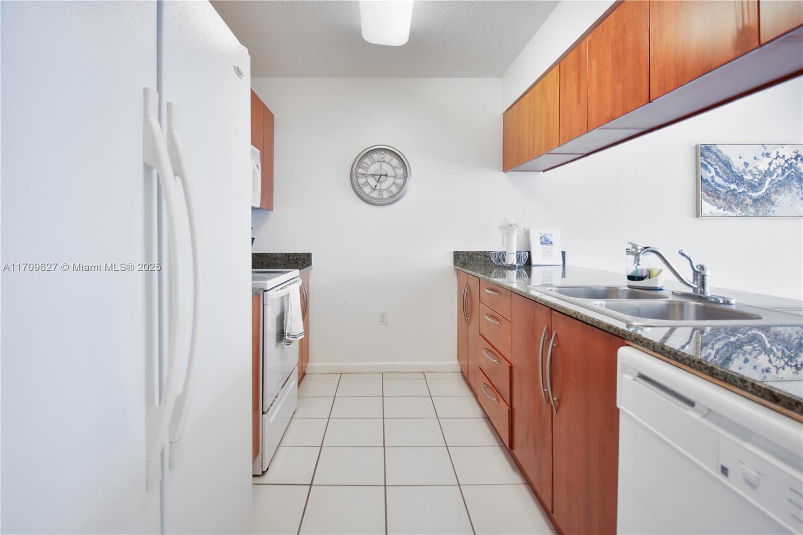 1200 Brickell Bay Dr 1919