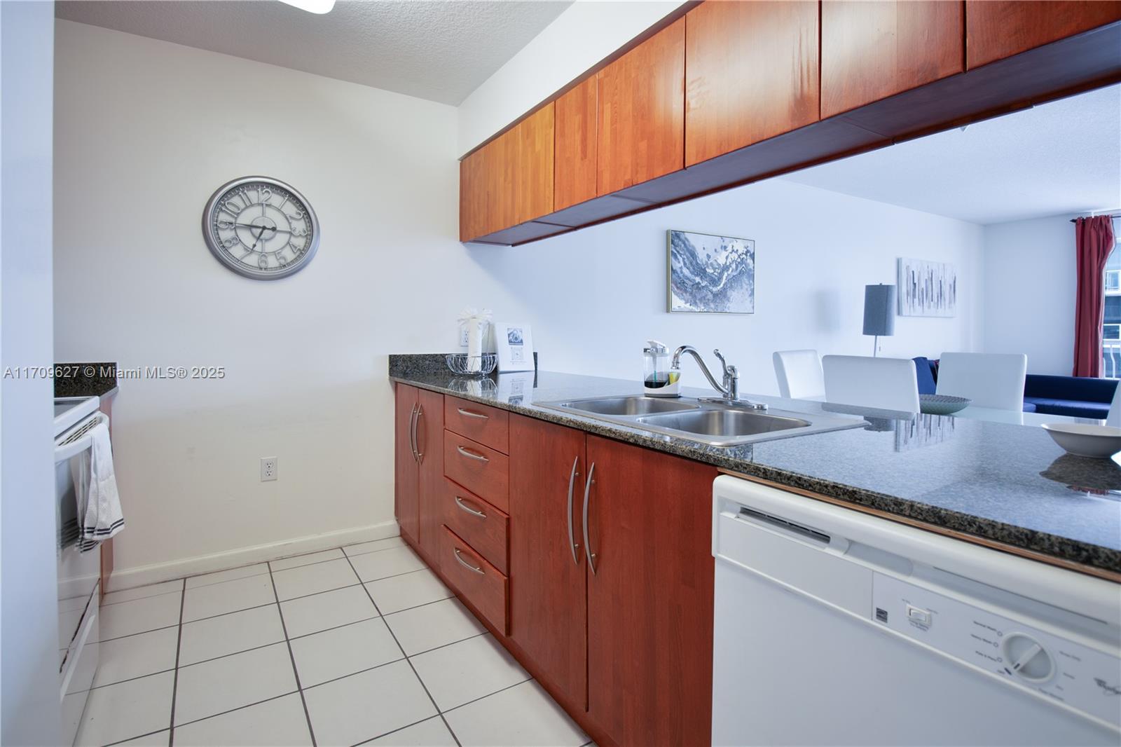 1200 Brickell Bay Dr 1919
