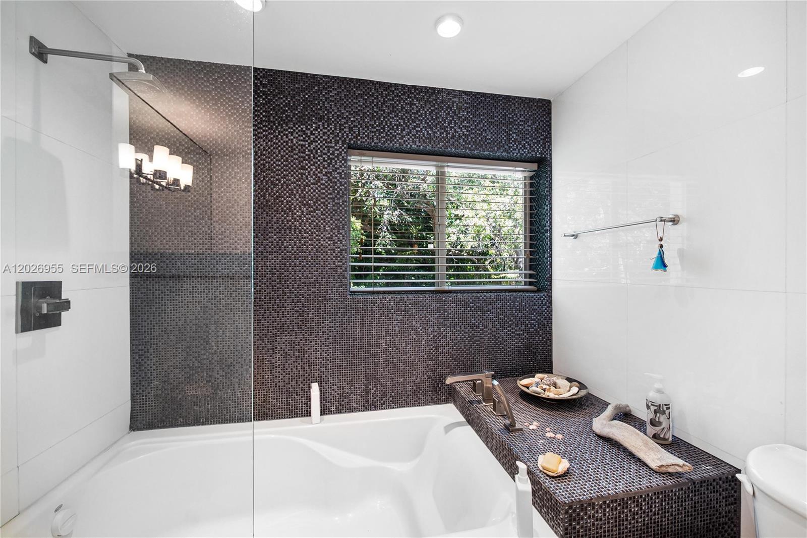 PHILBRICK ESTS - Residential