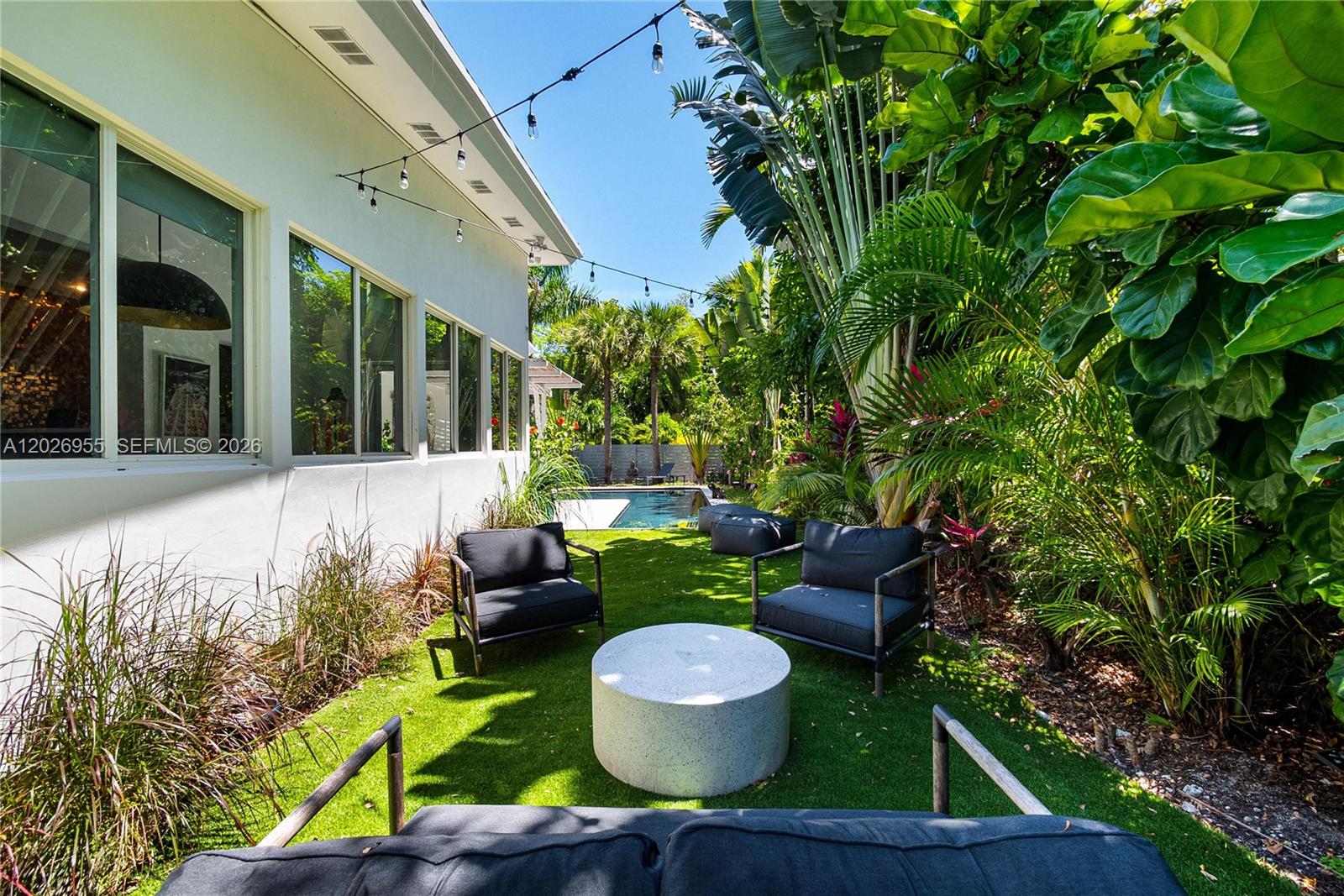 PHILBRICK ESTS - Residential