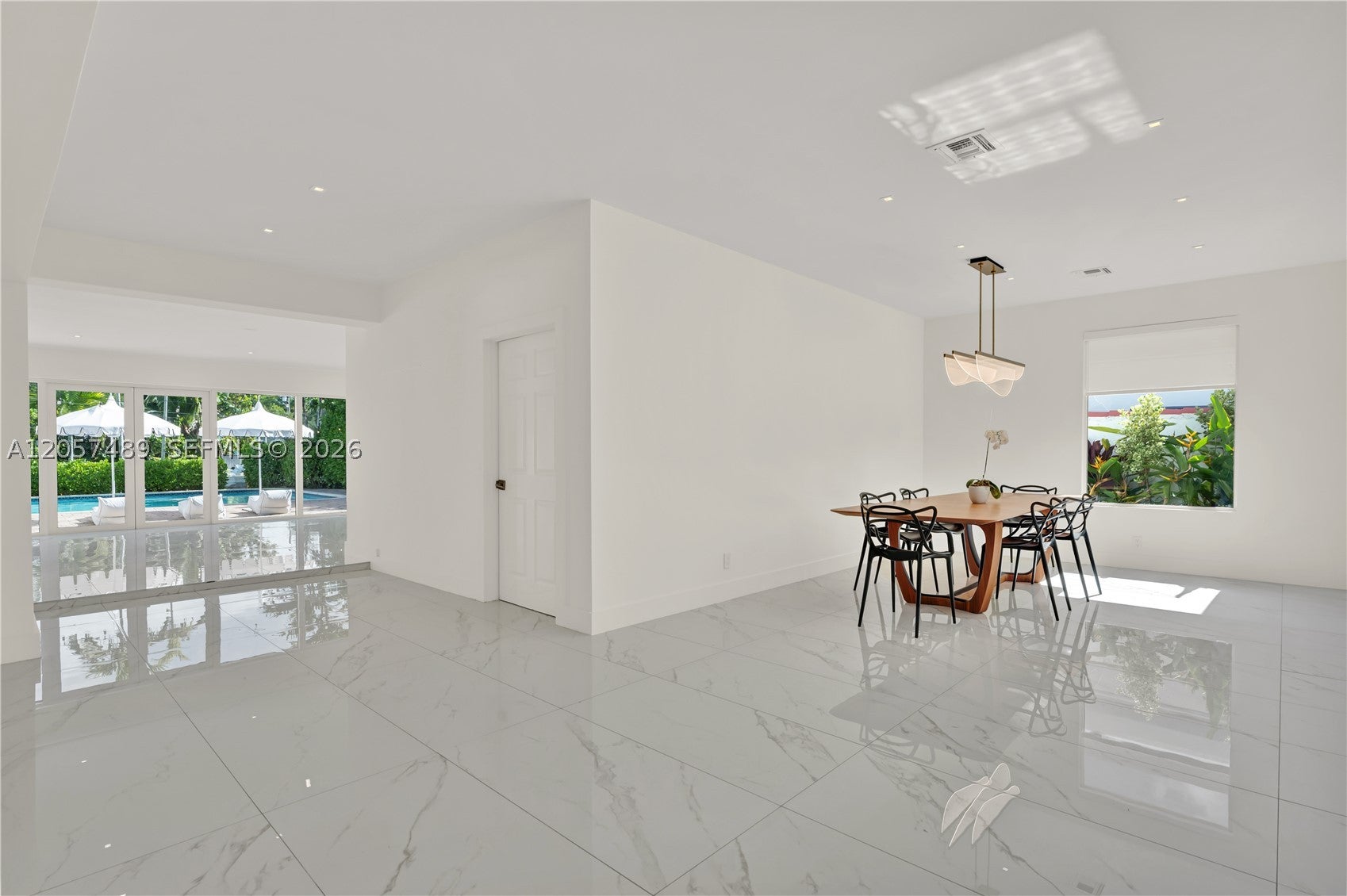 1777 Daytonia Rd