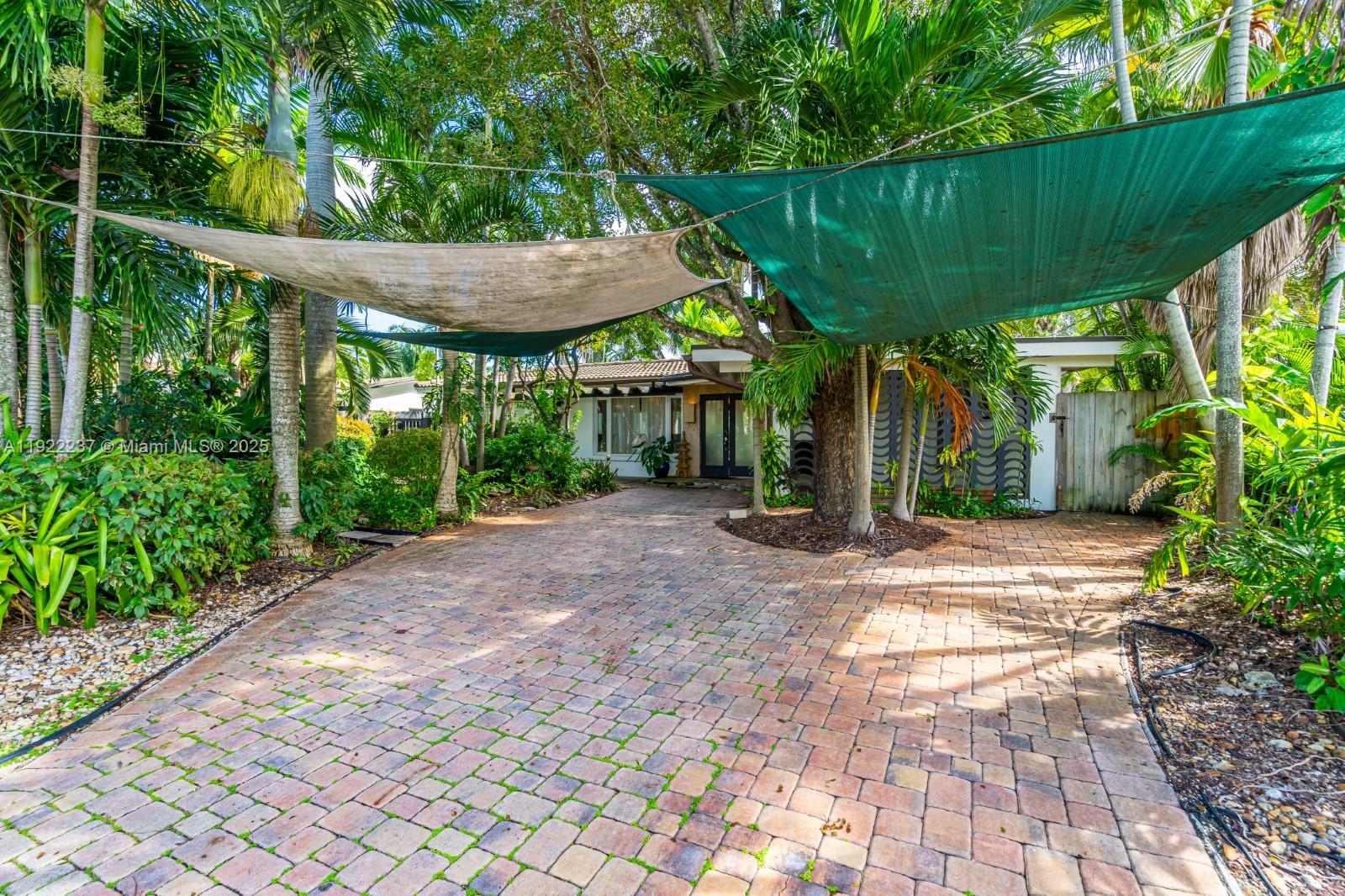 ROYAL PALM ACRES FIRST SE - Residential