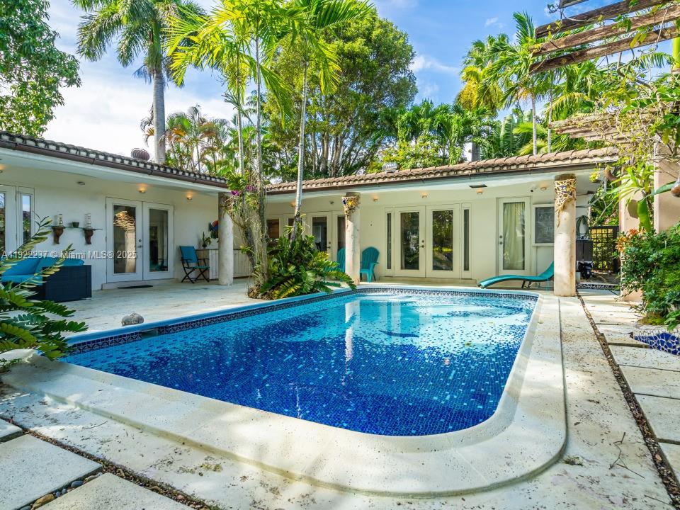 ROYAL PALM ACRES FIRST SE - Residential