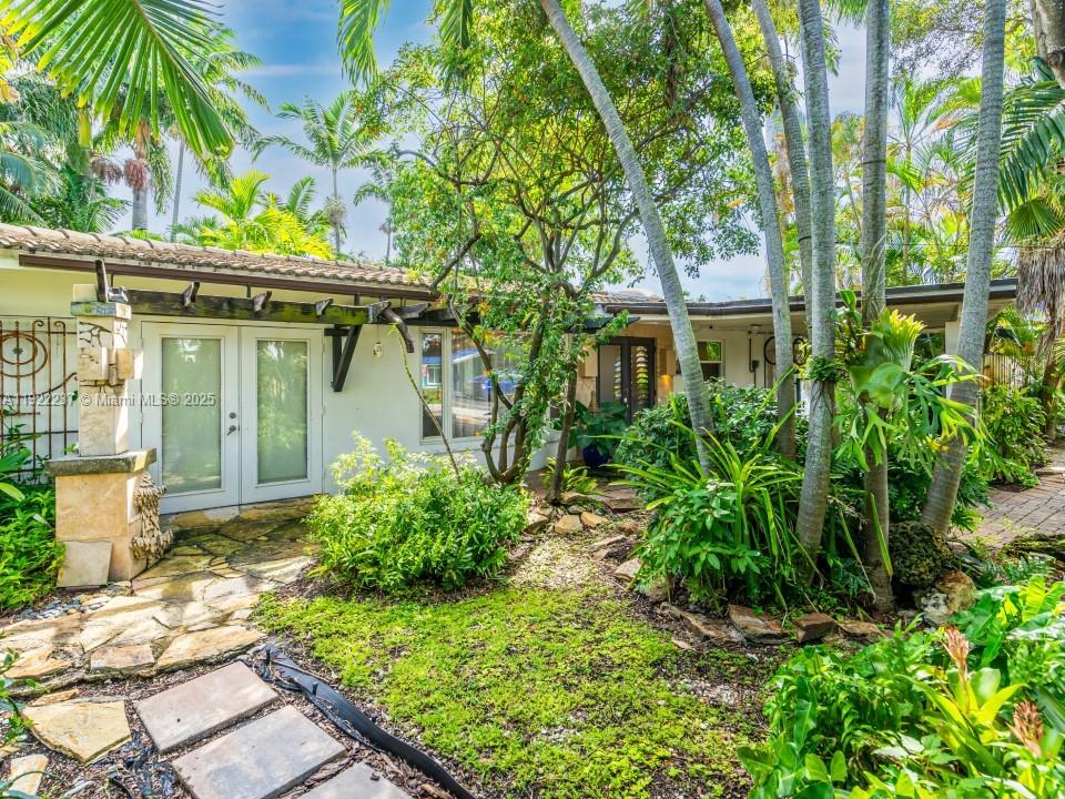 ROYAL PALM ACRES FIRST SE - Residential