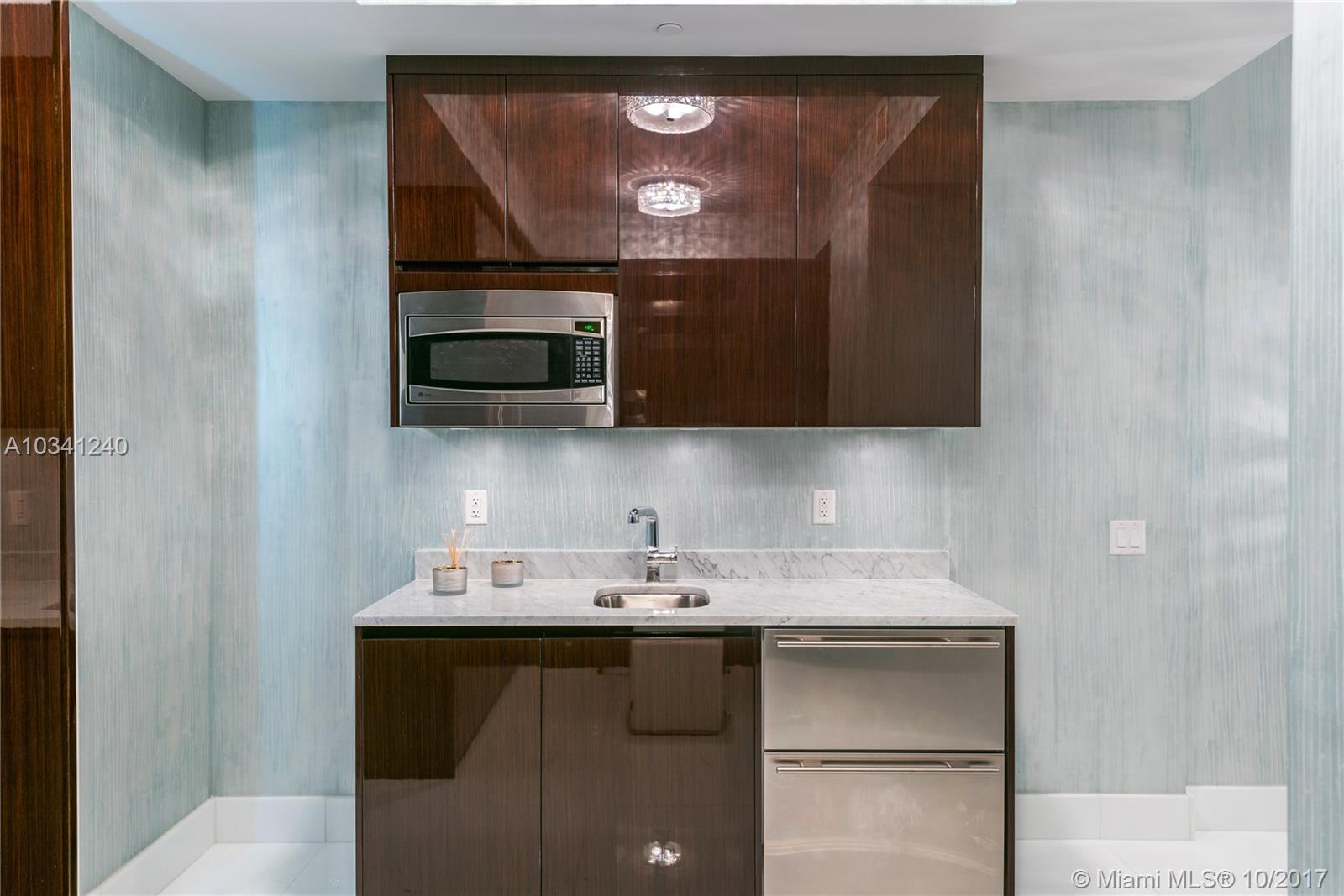 BAL HARBOUR CENTER CONDO - Residential Lease