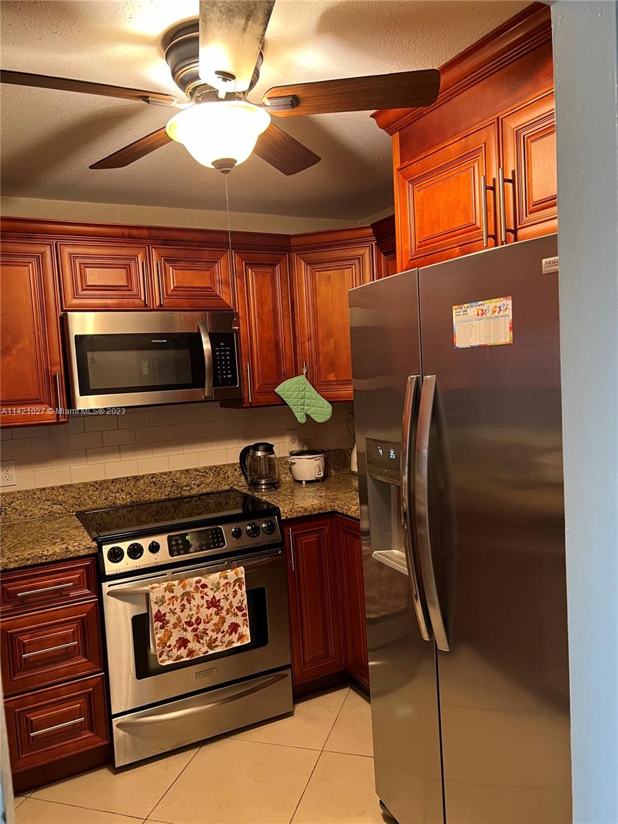 PLANTATION PLACE CONDO - Residential