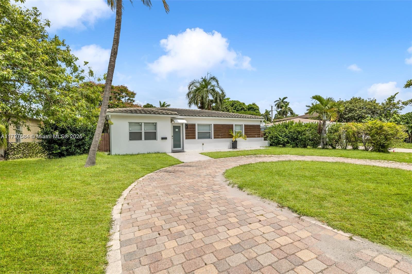 1413 Funston