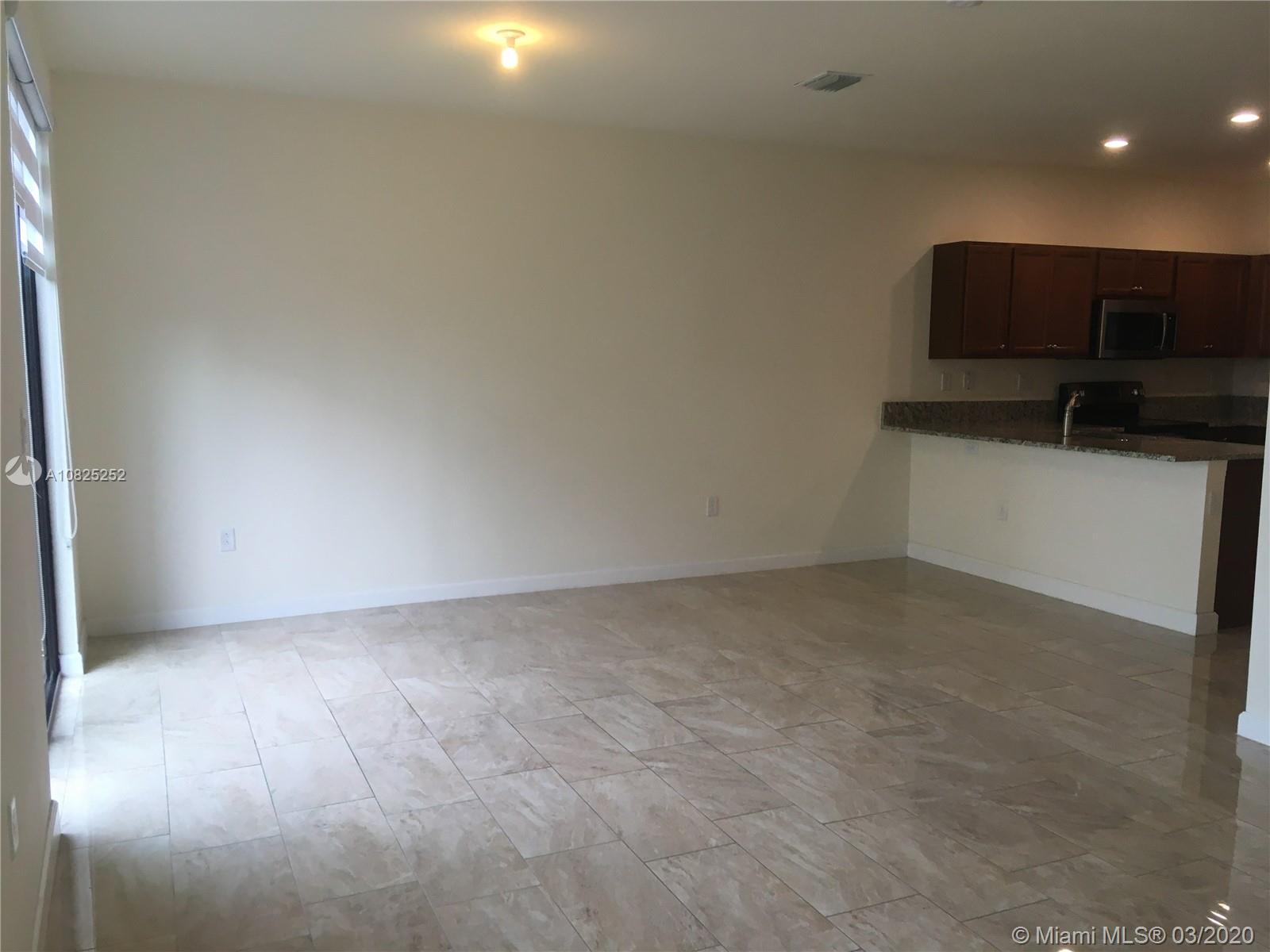 COCO PALM ESTATES - Residential Lease