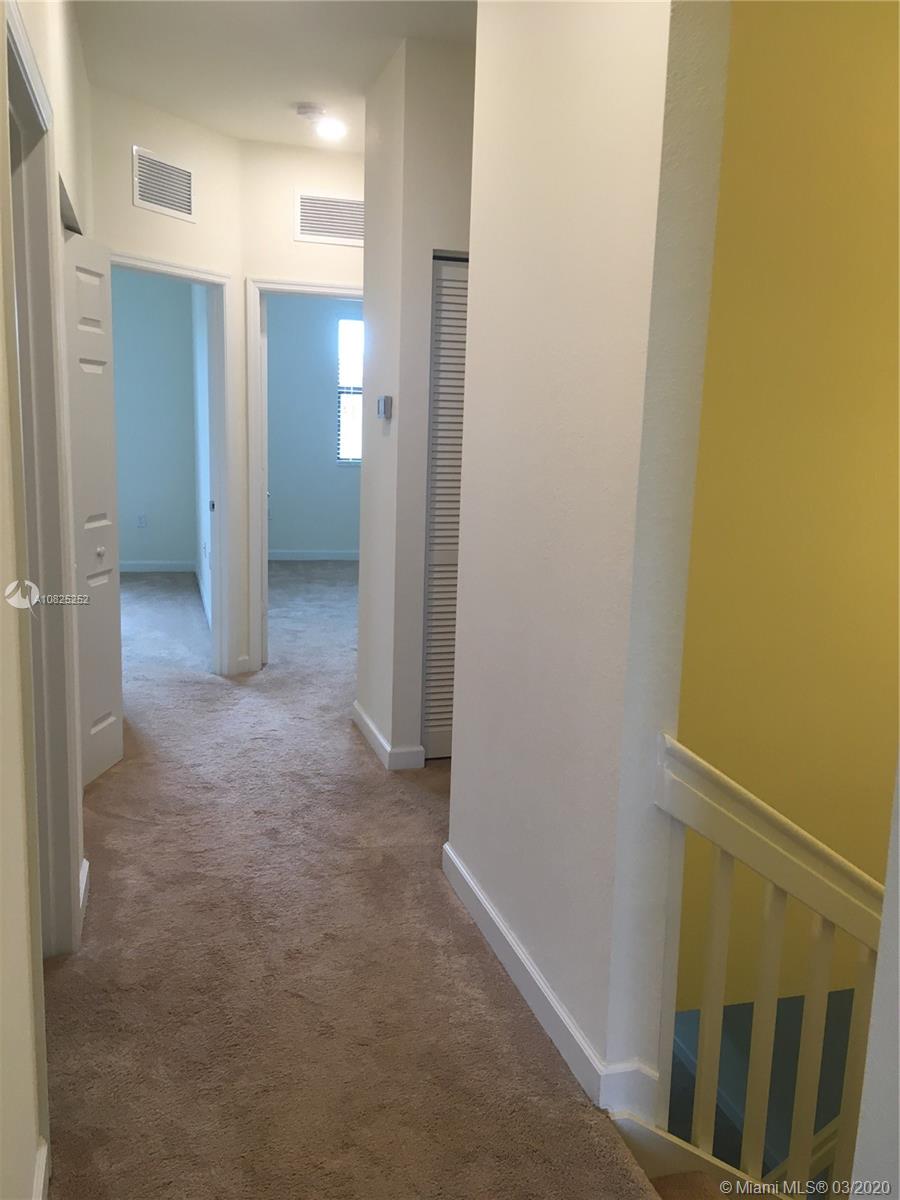 COCO PALM ESTATES - Residential Lease