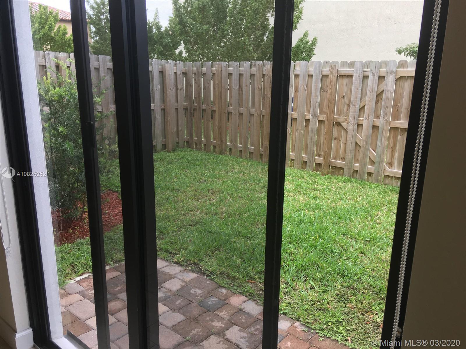 COCO PALM ESTATES - Residential Lease