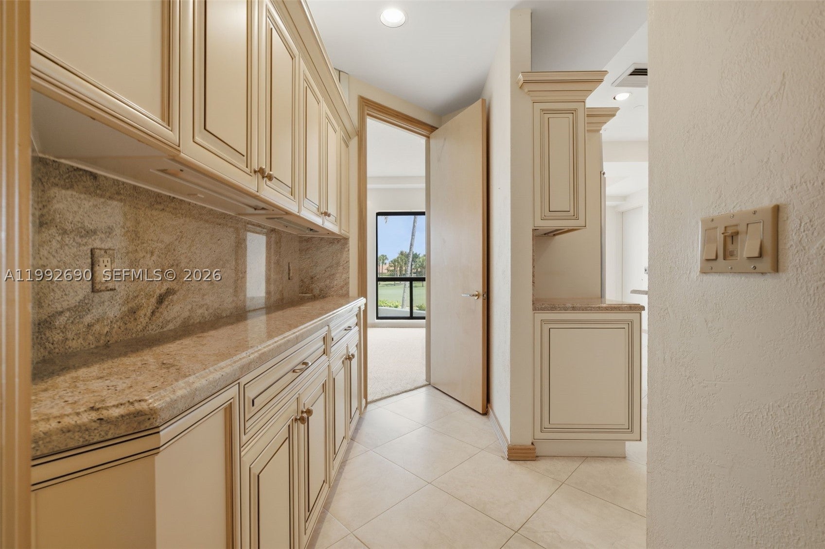 7383 Orangewood Ln 301
