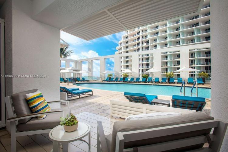 551 FLB CONDOMINIUM HOTEL - Residential