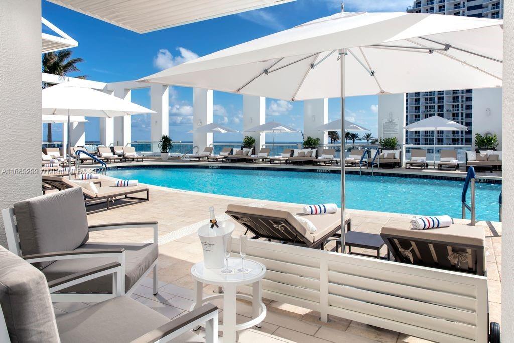551 FLB CONDOMINIUM HOTEL - Residential