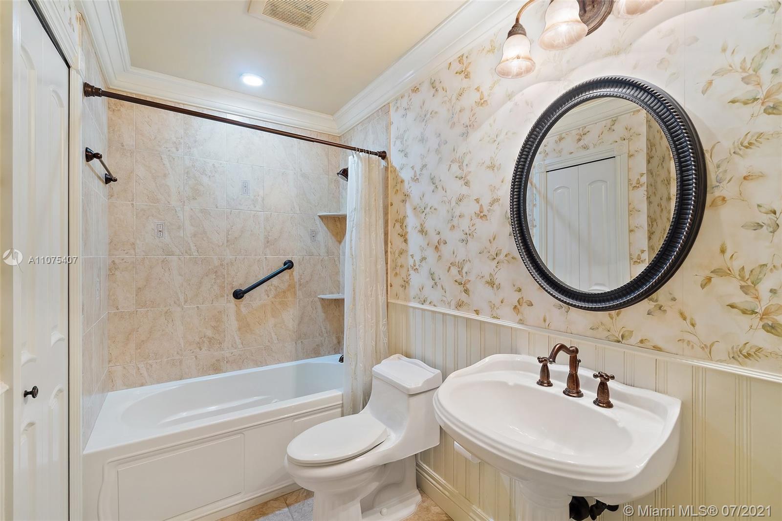 PALM CITY FARMS - Residential