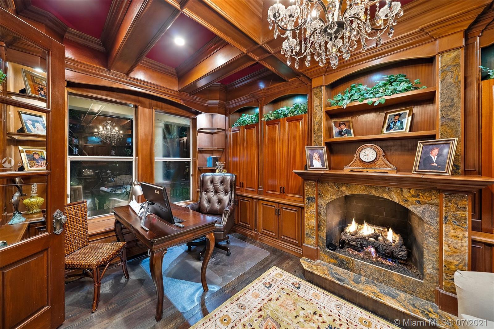 PALM CITY FARMS - Residential