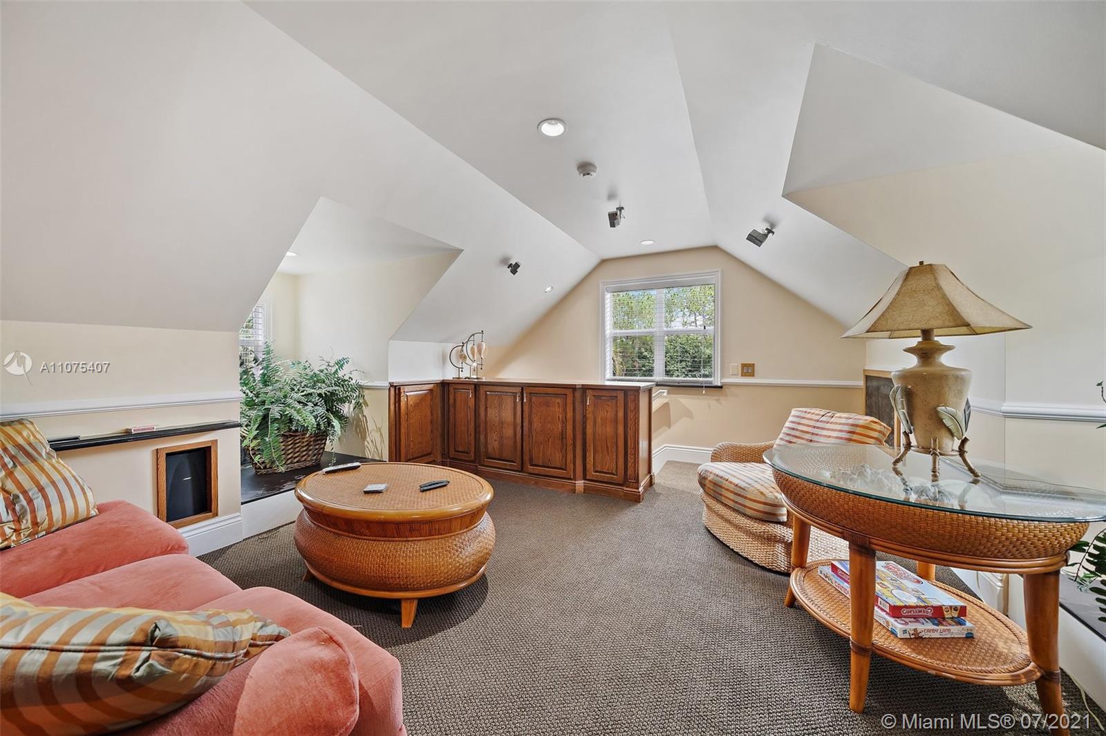 PALM CITY FARMS - Residential