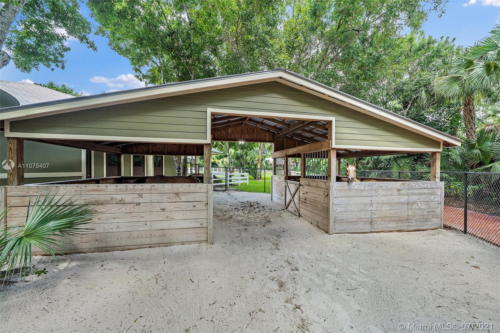 PALM CITY FARMS - Residential