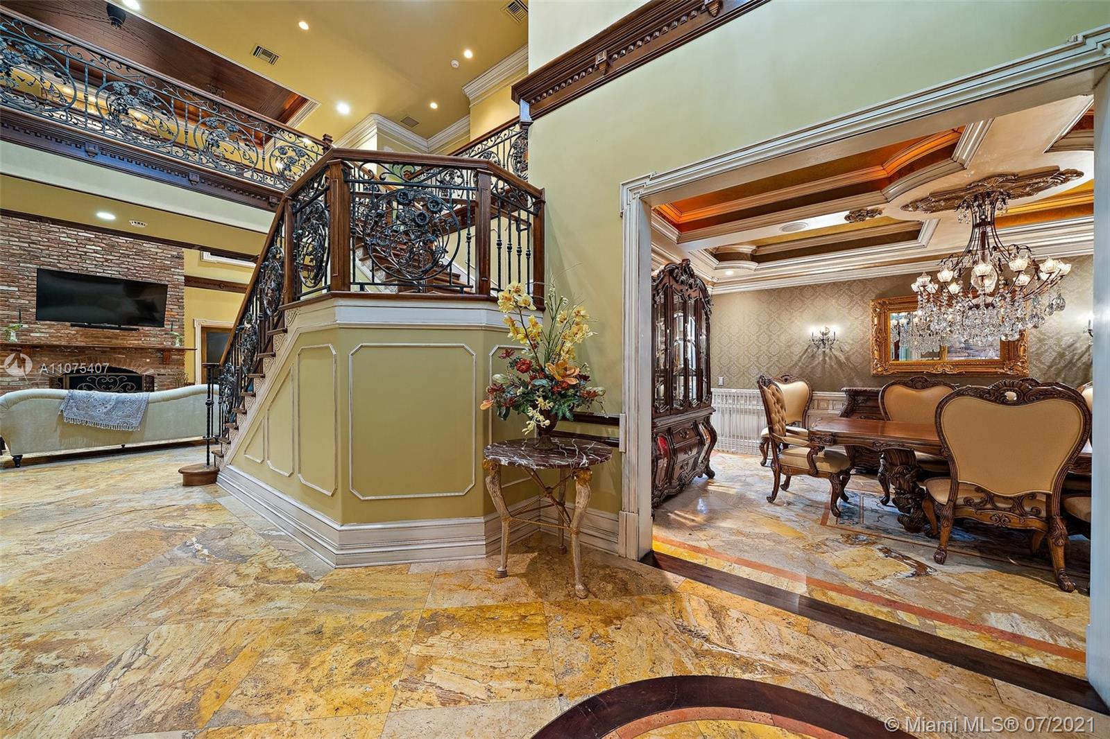 PALM CITY FARMS - Residential