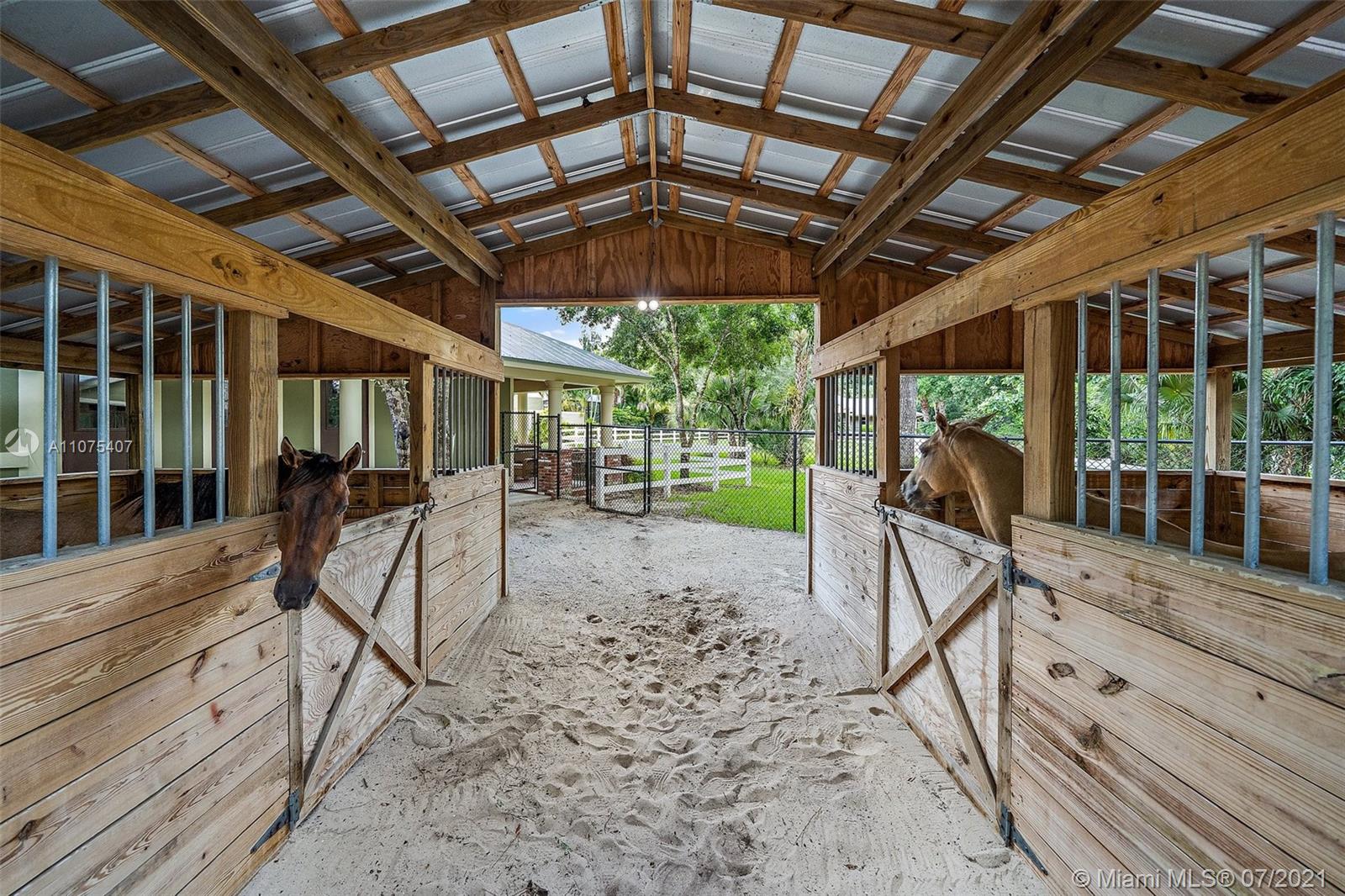 PALM CITY FARMS - Residential