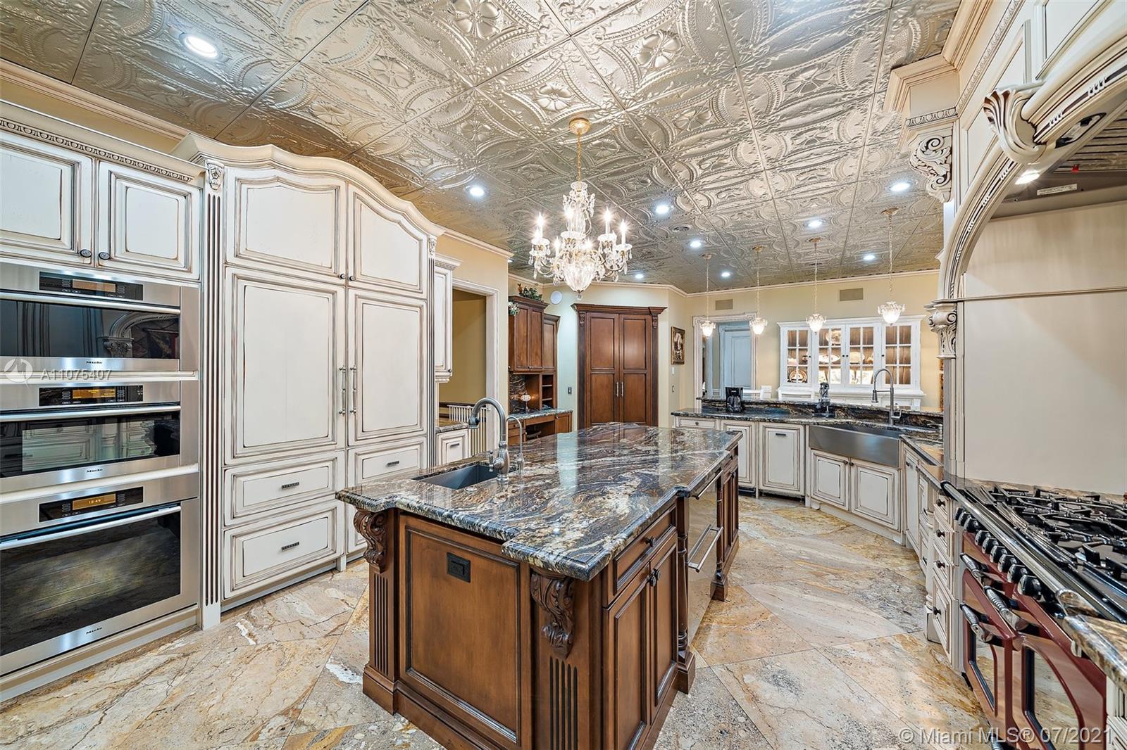 PALM CITY FARMS - Residential