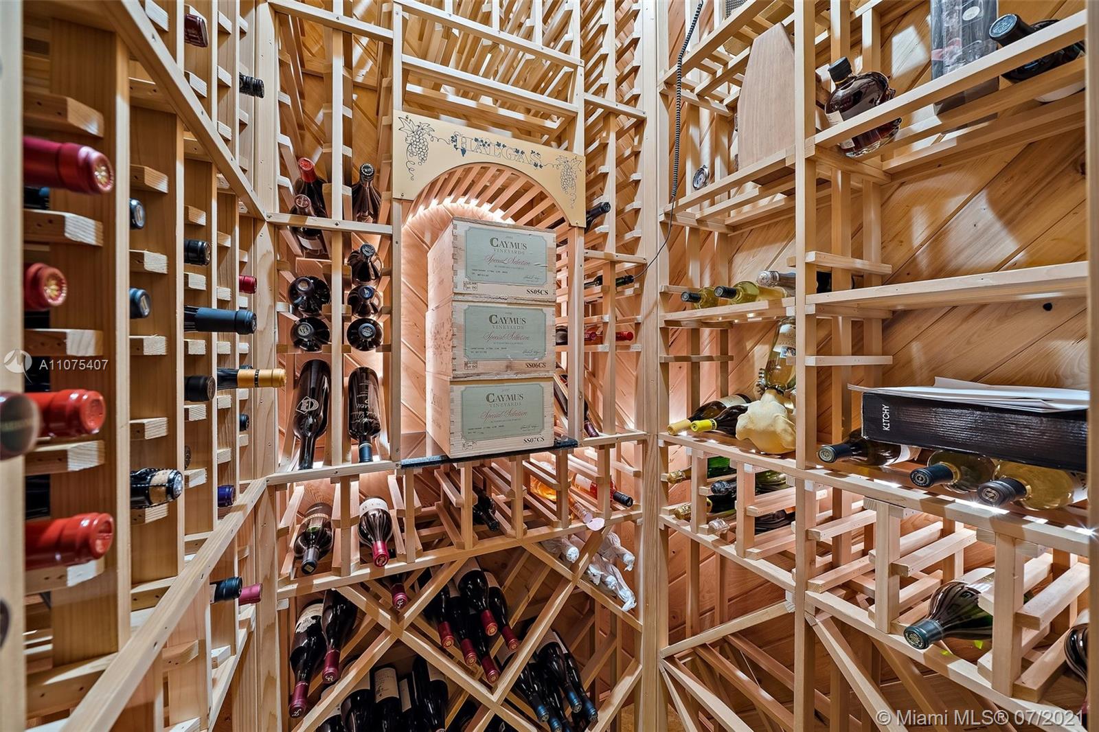 PALM CITY FARMS - Residential