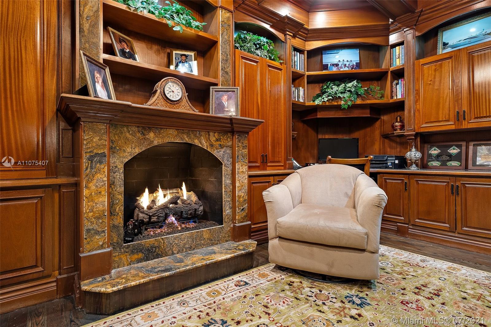 PALM CITY FARMS - Residential