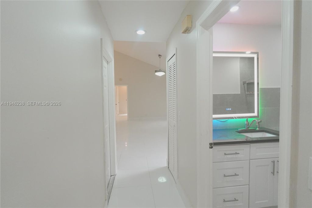 Photo of 518 NE 48th St #518, Boca Raton, FL 33431 (MLS # A11946238)