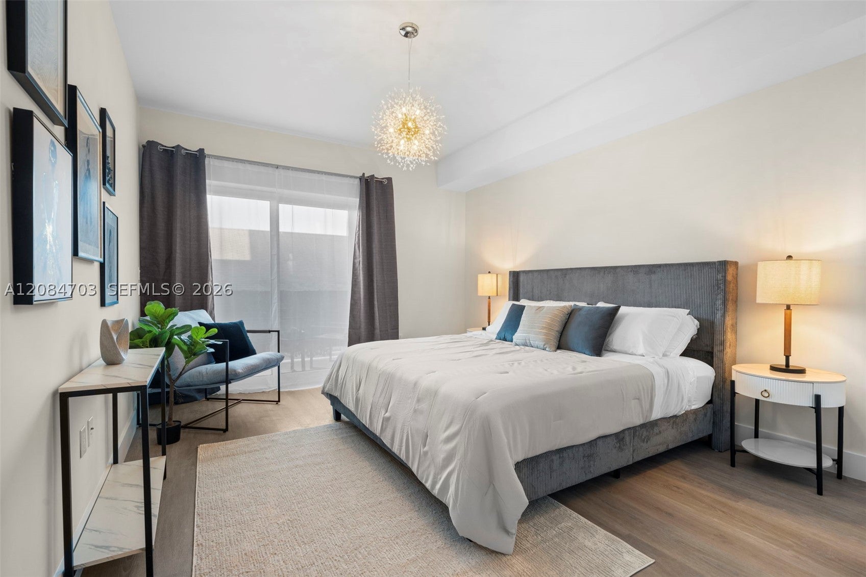 1938 Jackson St 306