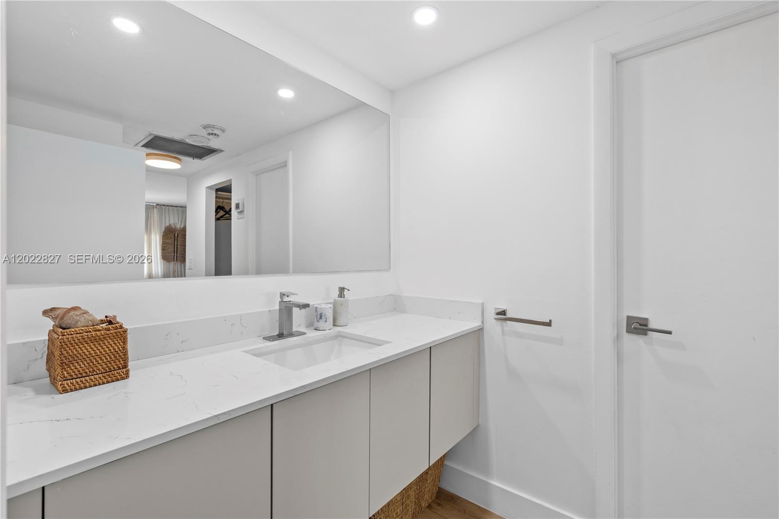 ARLEN HOUSE CONDO - Residential