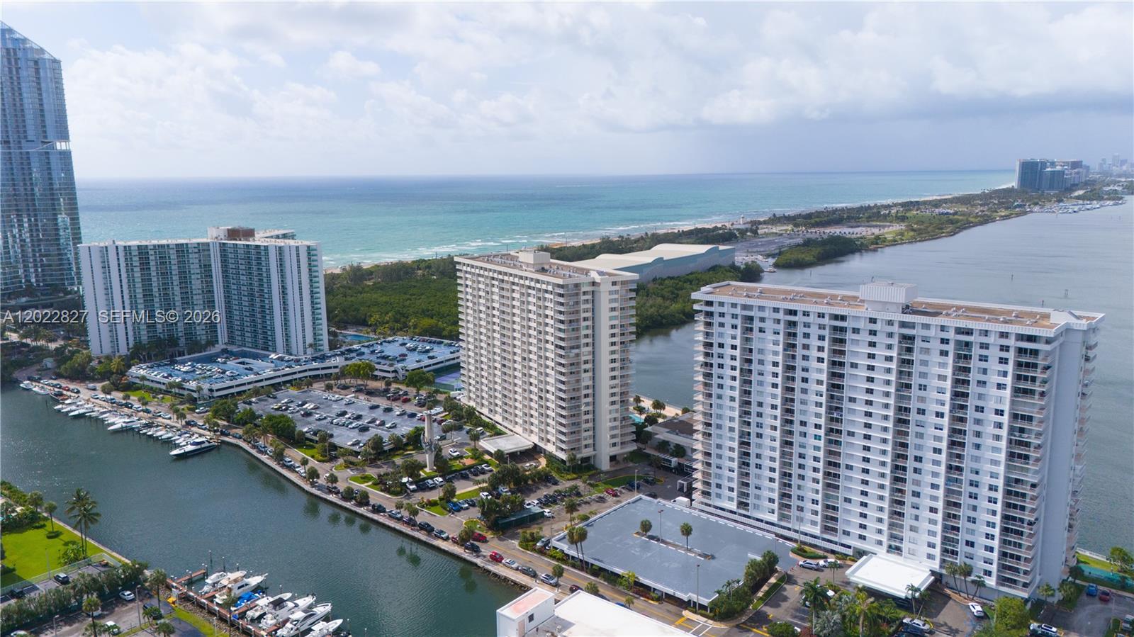 ARLEN HOUSE CONDO - Residential