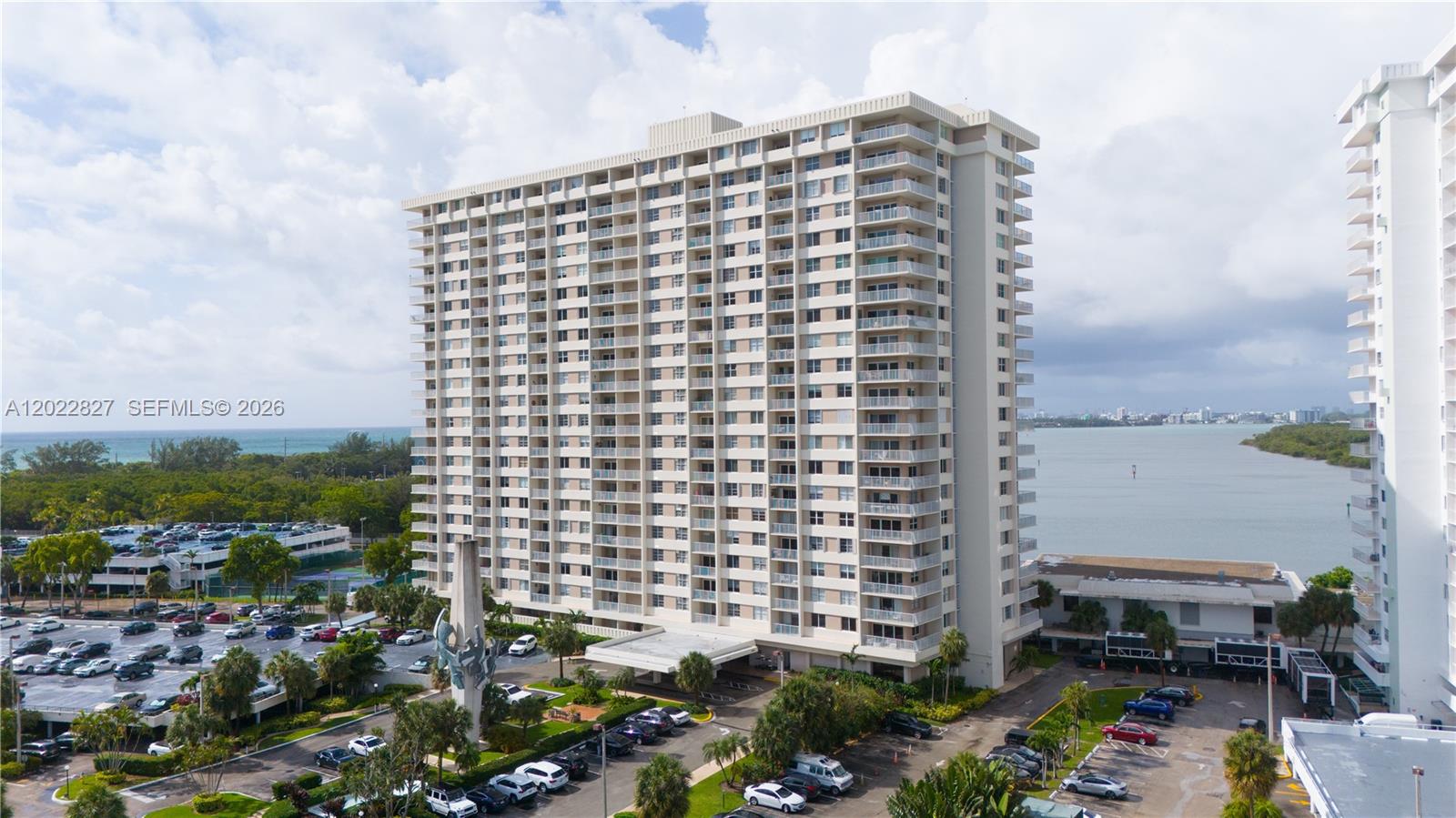 ARLEN HOUSE CONDO - Residential