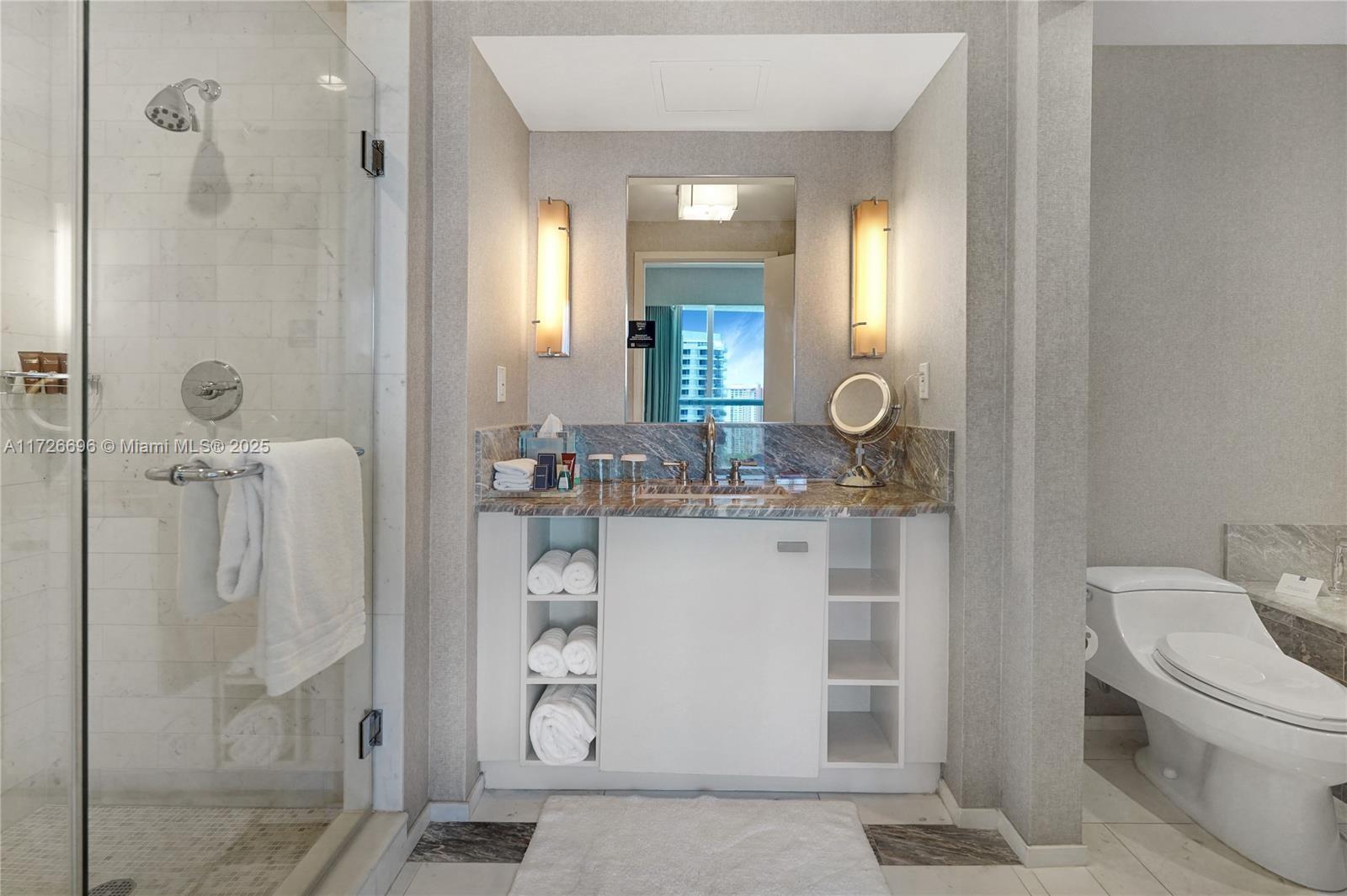 551 FLB CONDOMINIUM RESID - Residential