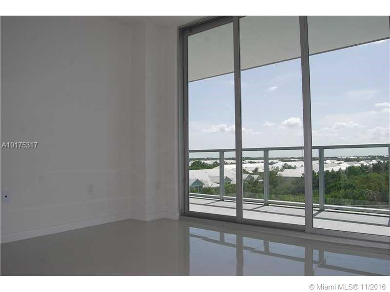 MIDTOWN DORAL - Residential Lease